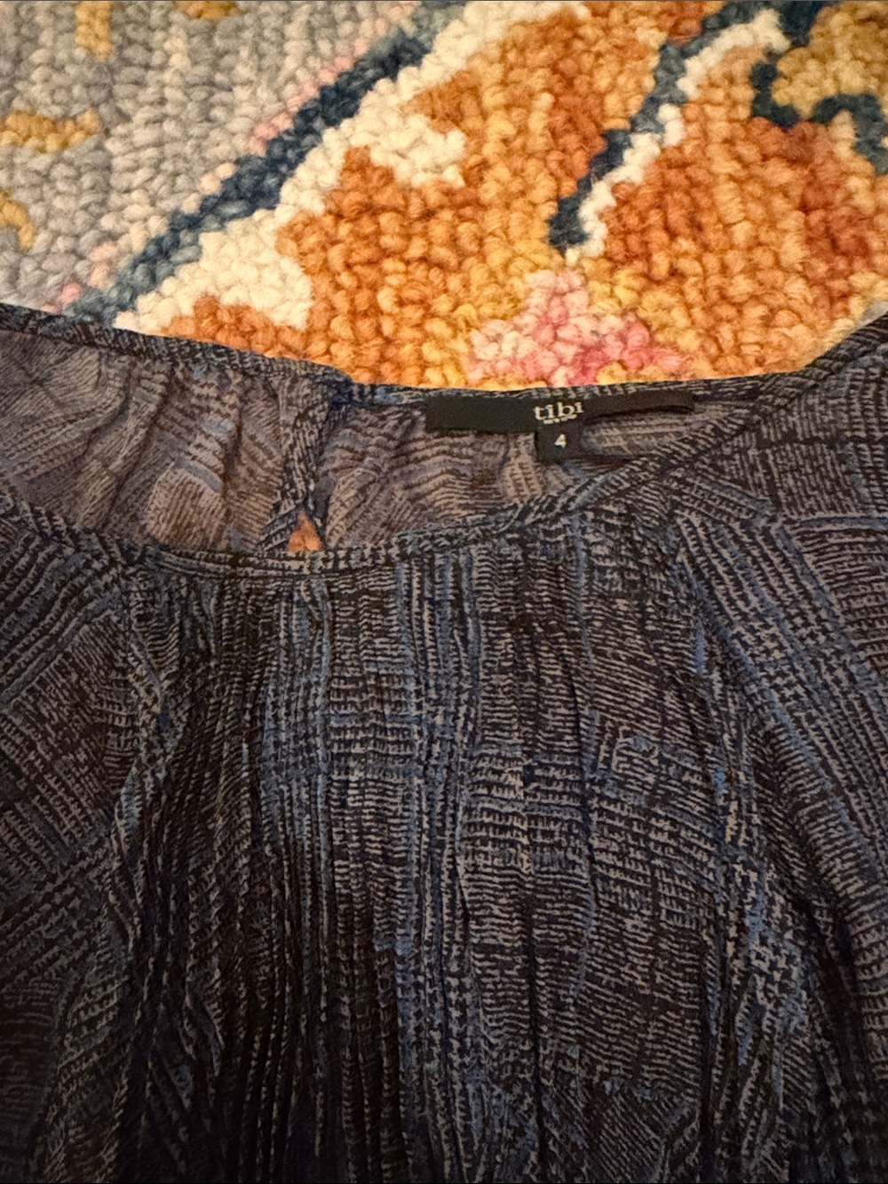 Tibi Off-the-Shoulder Navy Patterned Blouse Sweater - Picture 2 of 4